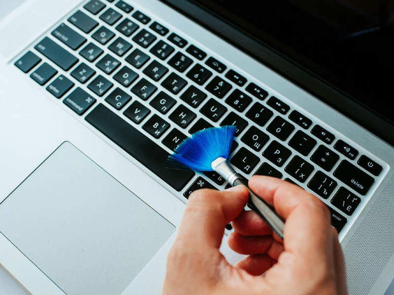 Vệ sinh b&agrave;n ph&iacute;m rồi thử chụp ảnh m&agrave;n h&igrave;nh lại